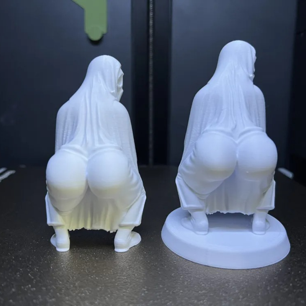 Dancing Butt Ghost Statue Orna - Musical Instrument Balalaika recension och pris